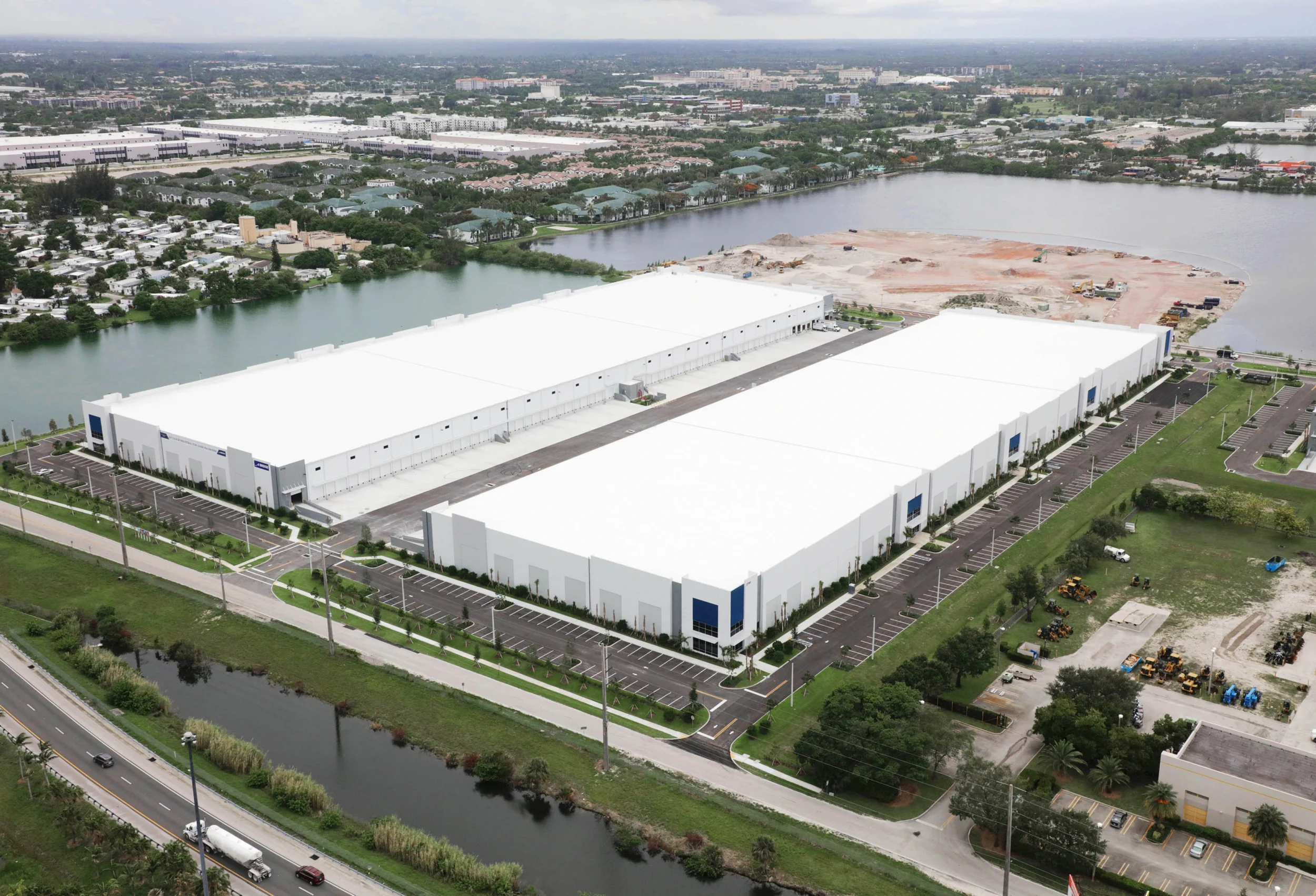 Bridge Point 595_ Industrial park built by Hernandez Development & Construction in Davie FL