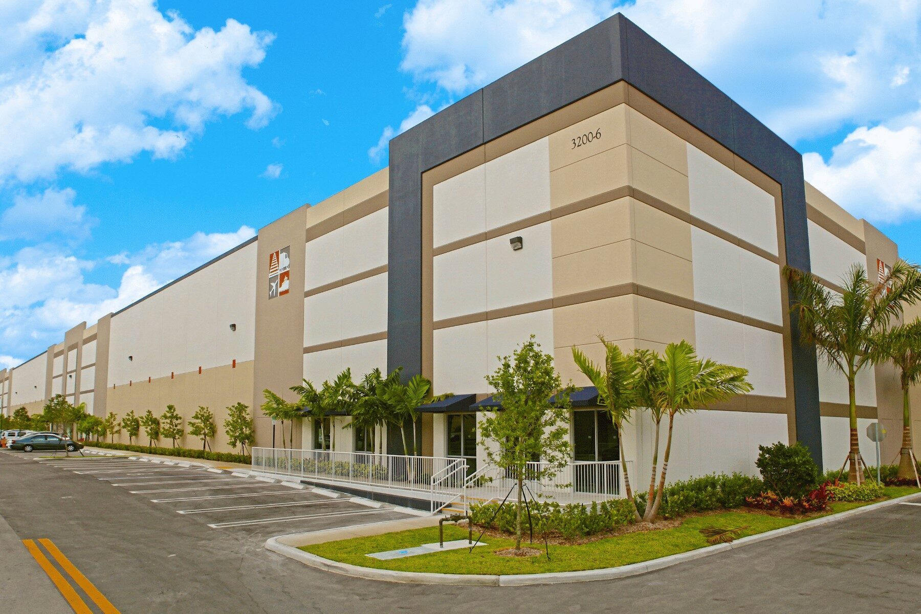South Florida Logistics Center Industrial warehouse & distribution center built by Hernandez Development & Construction in Miami FL
